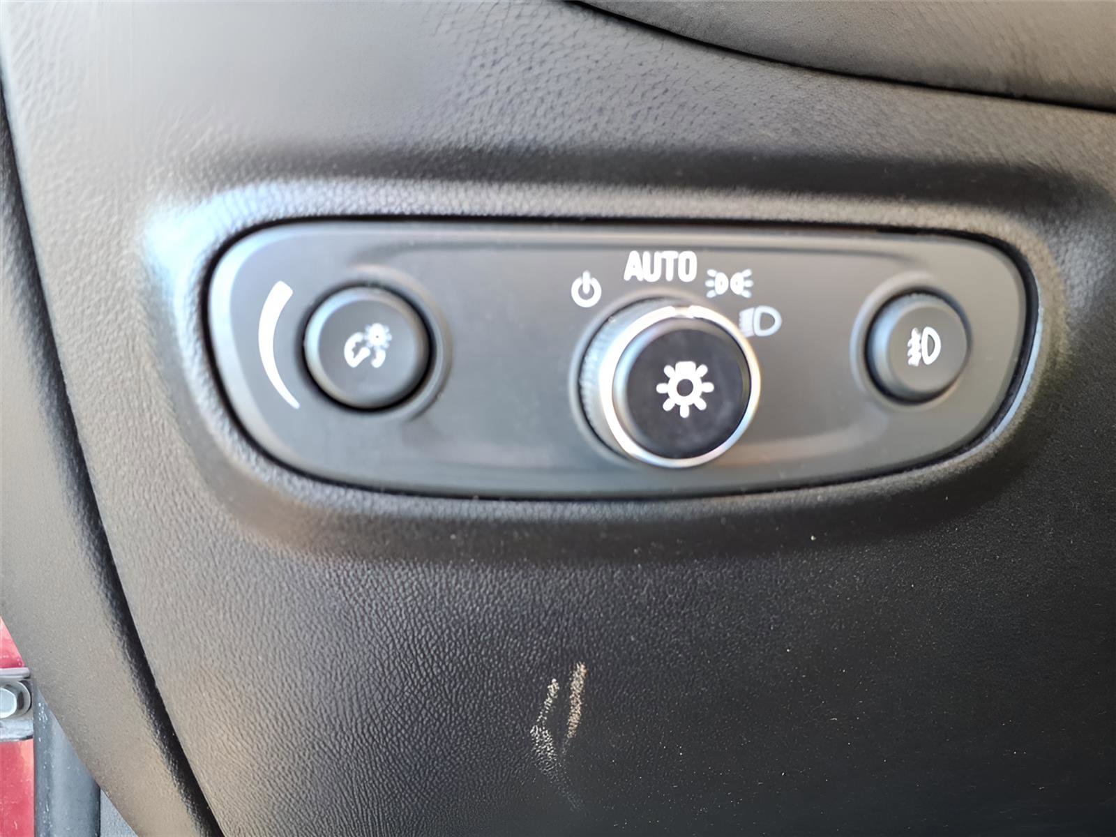 Used 2019 Chevrolet Equinox Premier image 19