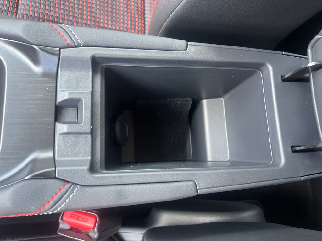 New 2025 Nissan Kicks SR image 25