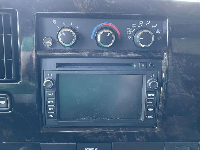 Used 2015 Chevrolet Express 2500 Extended image 26