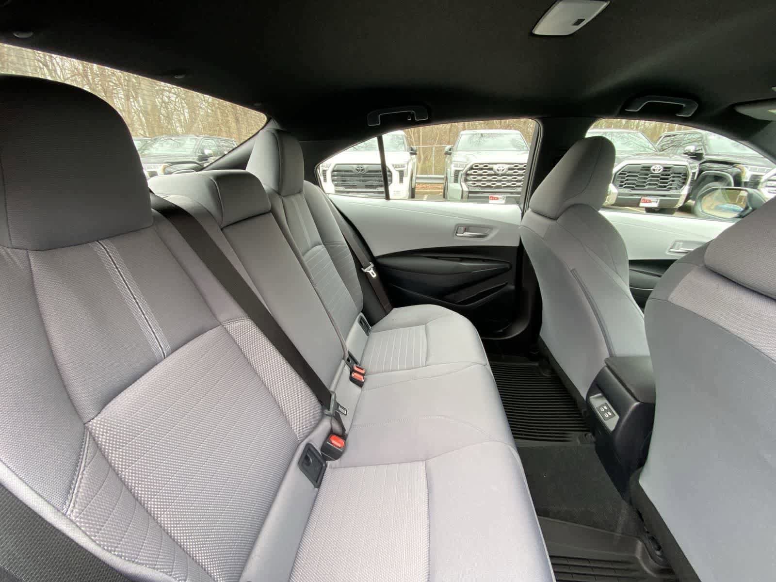 Certified 2026 Toyota Corolla SE FWD image 28