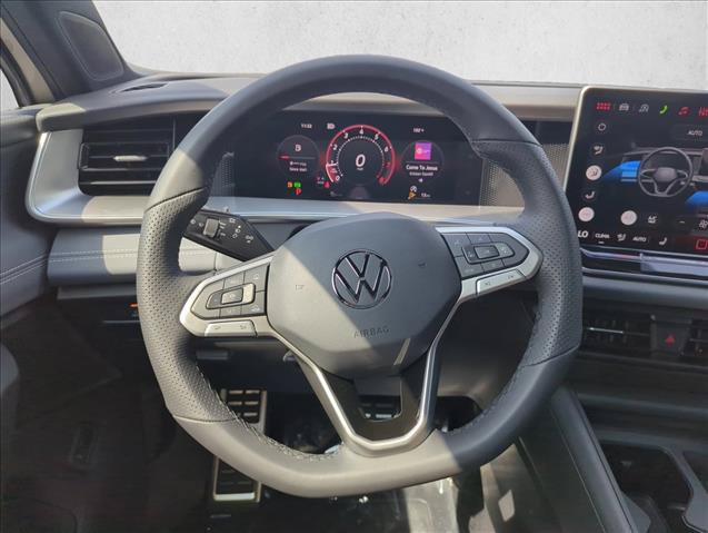 New 2026 Volkswagen Tiguan SE R-Line FWD image 22