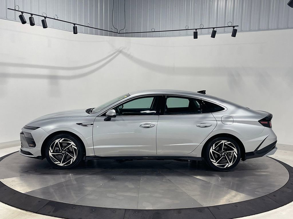 Used 2026 Hyundai Sonata SEL AWD/4WD image 14