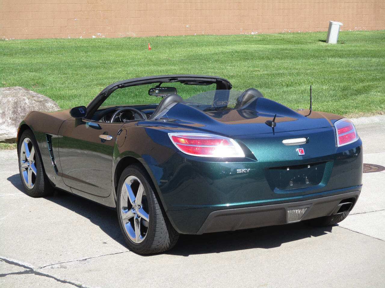 Used 2008 Saturn Sky w/ Premium Trim Package RWD image 76