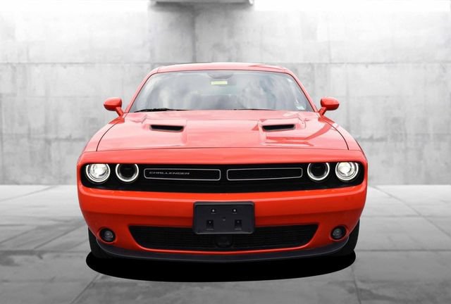Used 2023 Dodge Challenger SXT w/ Plus Package RWD image 4