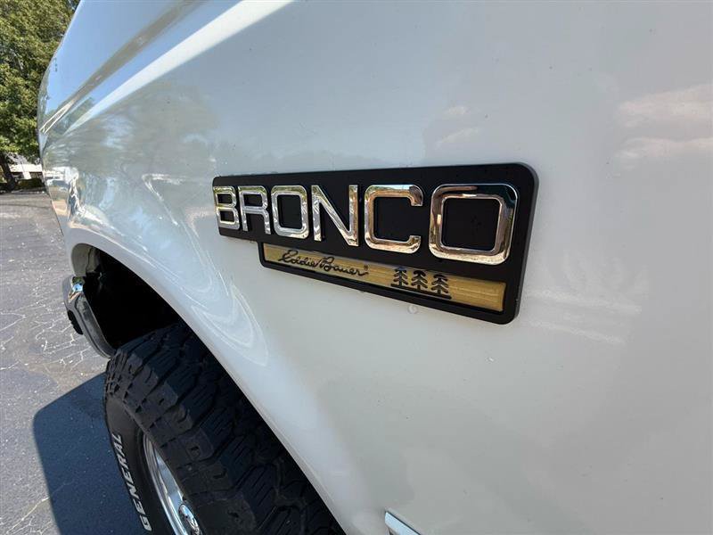 Used 1993 Ford Bronco Eddie Bauer AWD/4WD image 8