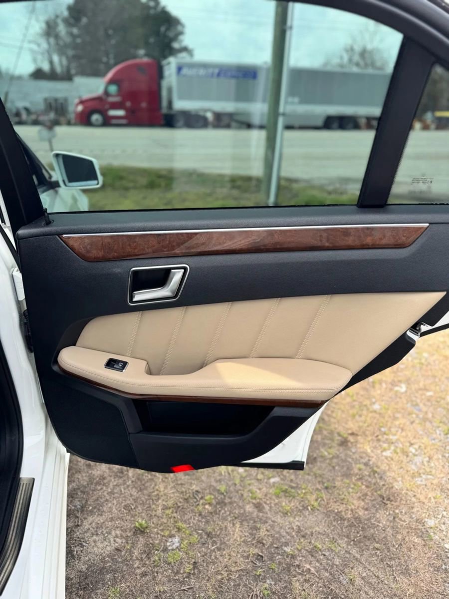 Used 2013 Mercedes-Benz E 350 4MATIC Sedan w/ Premium 1 Pkg image 11