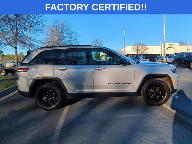 Certified 2024 Jeep Grand Cherokee Altitude image 6