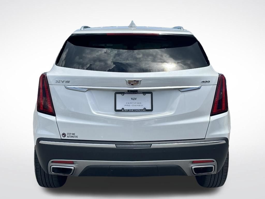 Certified 2022 Cadillac XT5 Premium Luxury w/ Technology Package FWD image 8