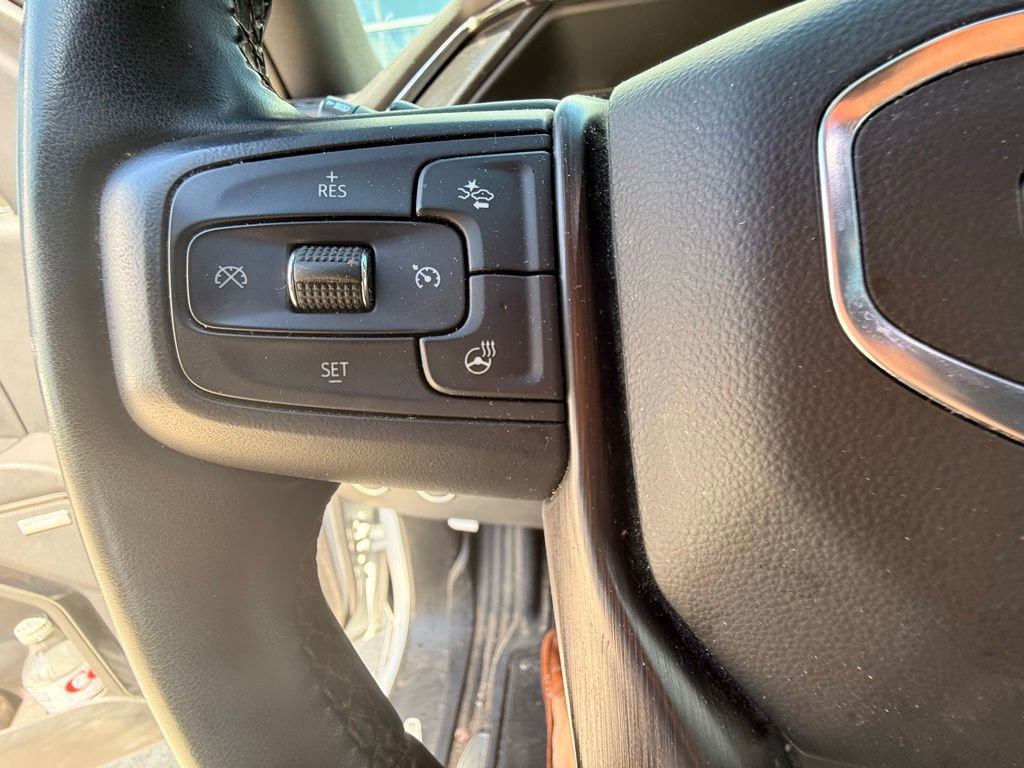 Used 2023 GMC Sierra 1500 AT4 w/ Technology Package AWD/4WD image 12