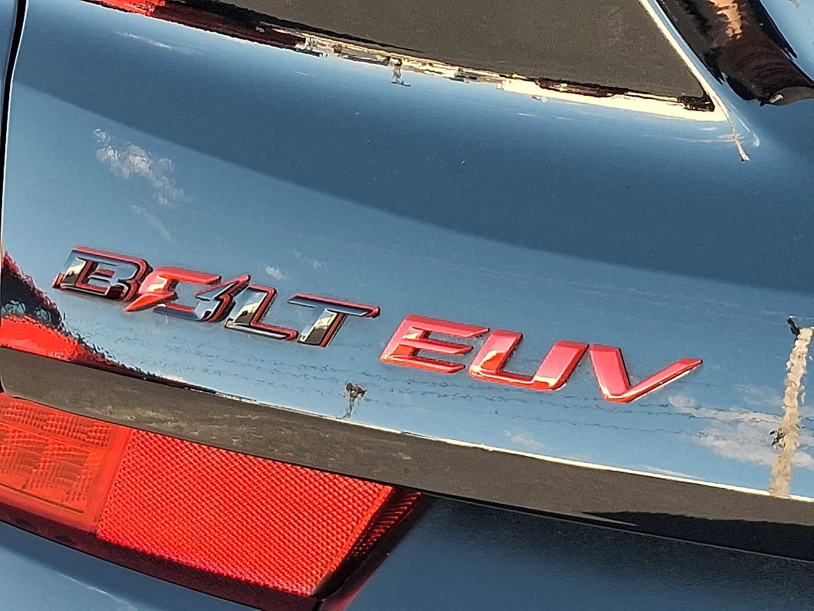 Used 2023 Chevrolet Bolt EUV Premier w/ Sun & Sound Package image 30