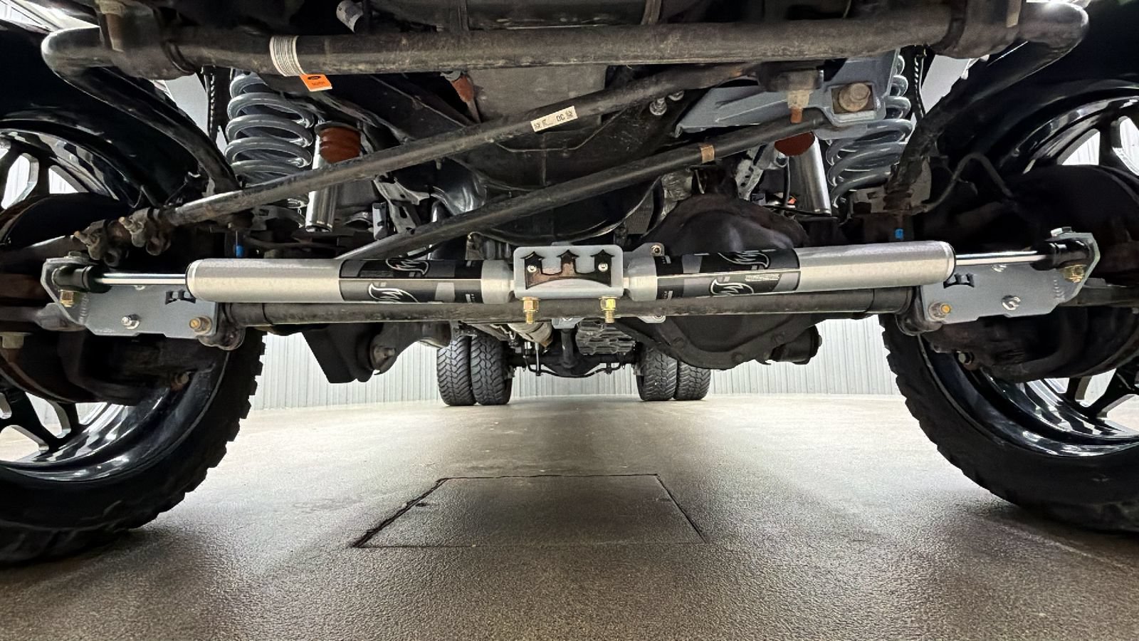 Used 2026 Ford F450 Platinum w/ FX4 Off-Road Package AWD/4WD image 16