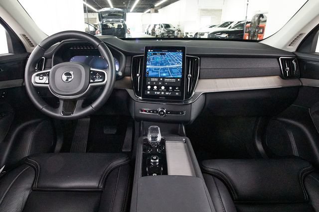 Certified 2026 Volvo XC90 B6 Ultra AWD/4WD image 6