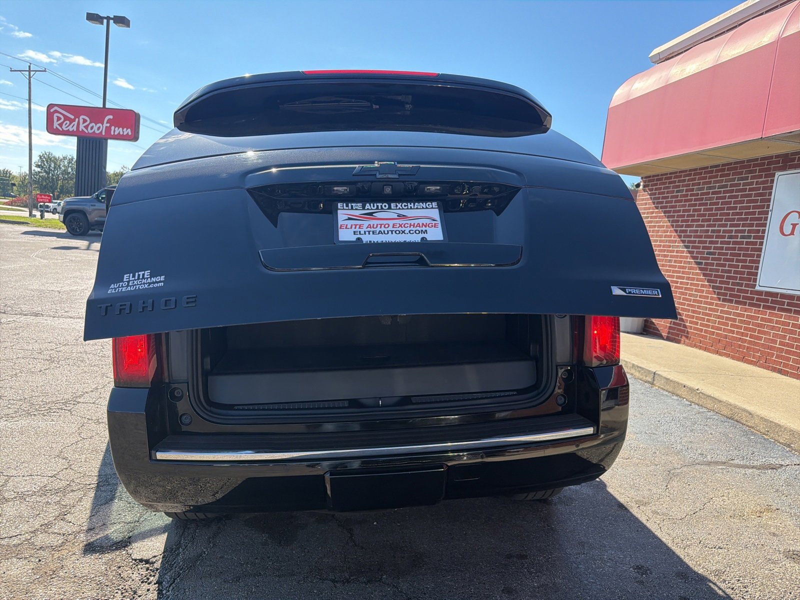 Used 2018 Chevrolet Tahoe Premier image 29