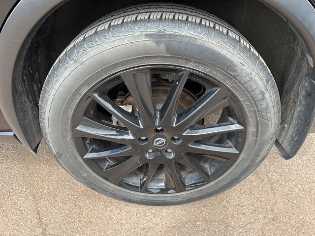 Used 2023 Nissan Murano SV w/ SV Midnight Edition Package FWD image 2