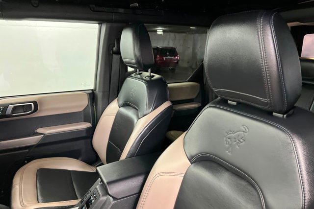 Used 2023 Ford Bronco Wildtrak image 16