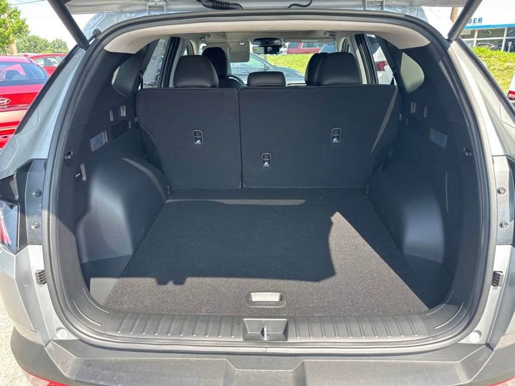 New 2023 Hyundai Tucson Limited image 9