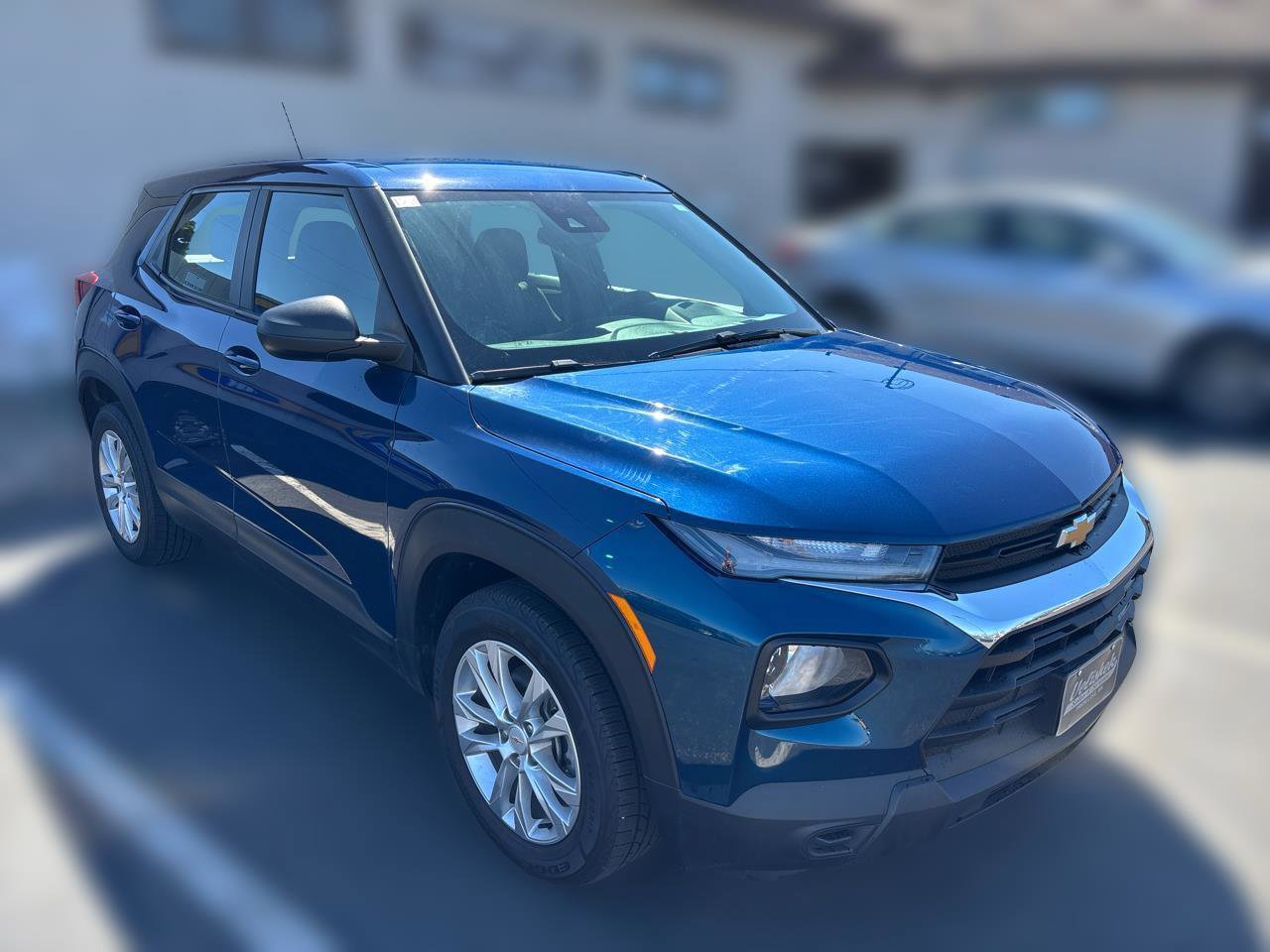 Used 2021 Chevrolet TrailBlazer LS FWD image 1