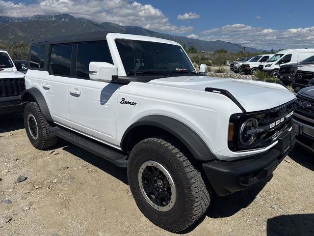 Certified 2024 Ford Bronco Outer Banks w/ Sasquatch Package image 3