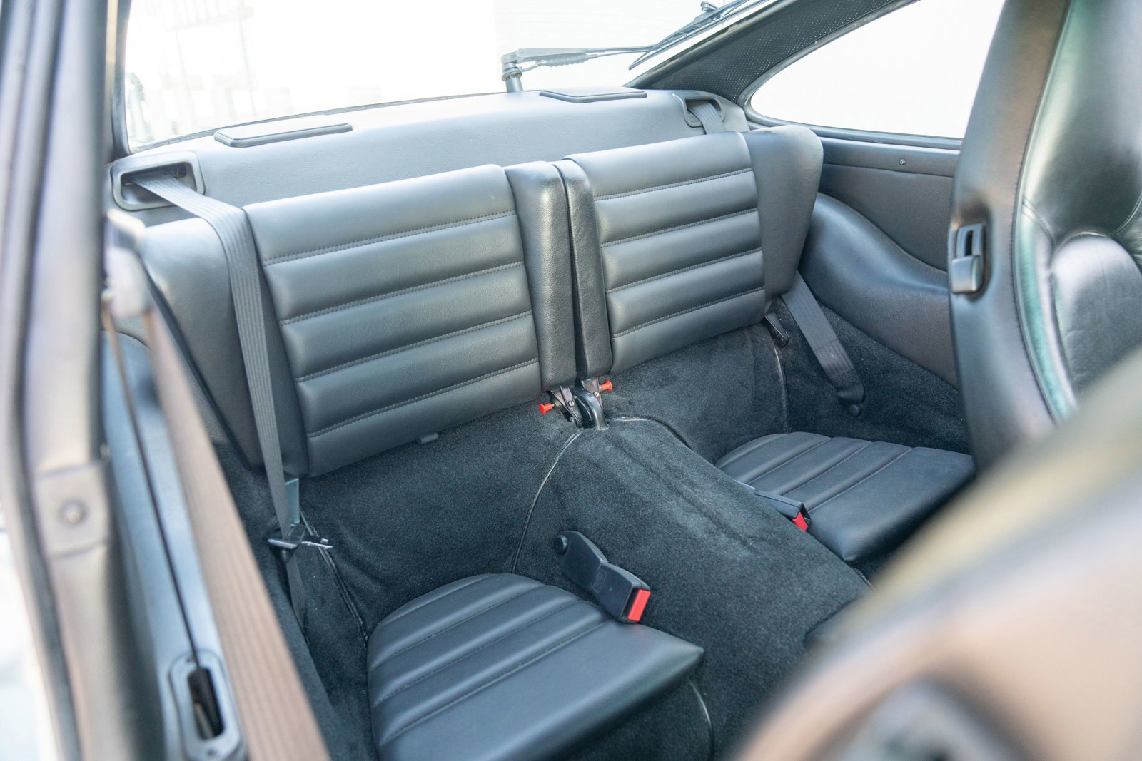 Used 1989 Porsche 911 Carrera 4 image 25