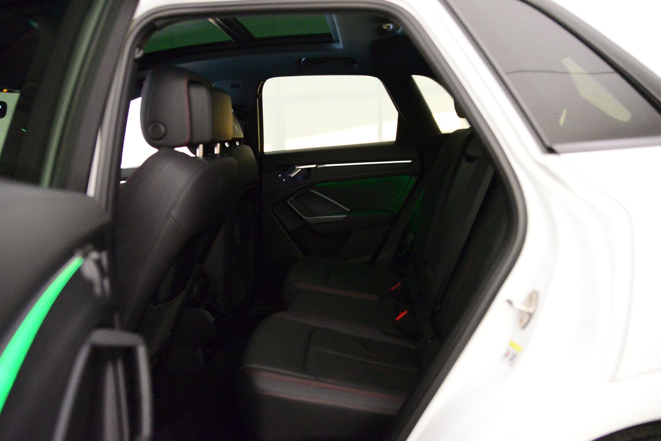 Certified 2025 Audi Q3 2.0T Premium Plus w/ Premium Plus Package image 11