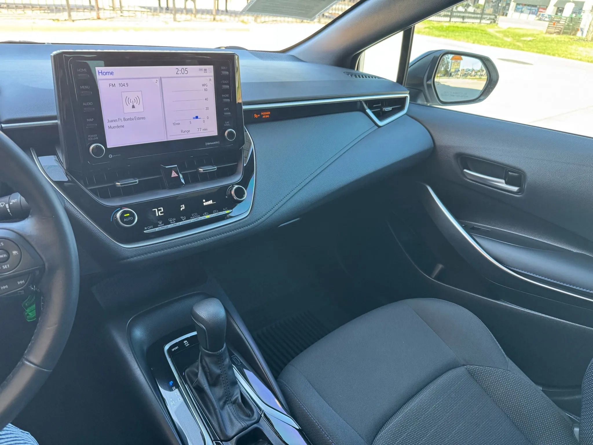 Used 2022 Toyota Corolla SE image 37