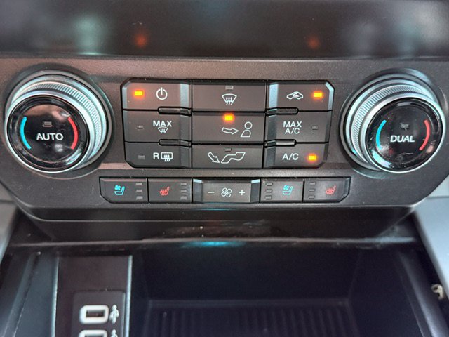 Used 2020 Ford F150 Platinum w/ Equipment Group 701A Luxury AWD/4WD image 21