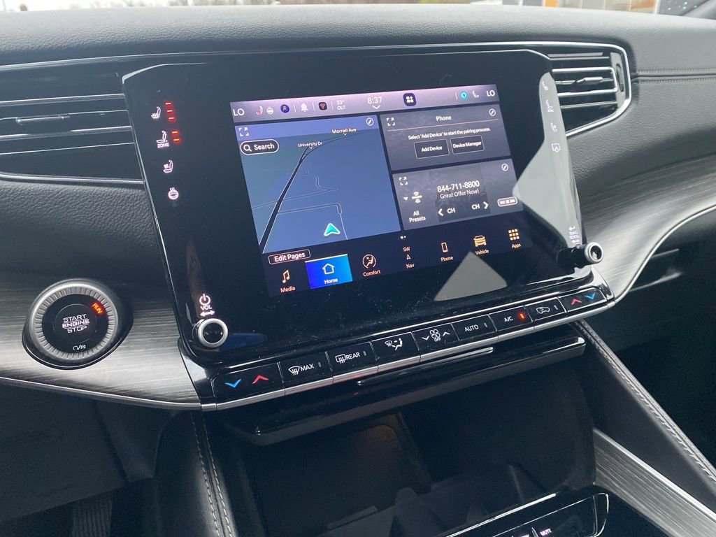 Certified 2024 Jeep Wagoneer L Series II w/ Flexible Seating Group image 37