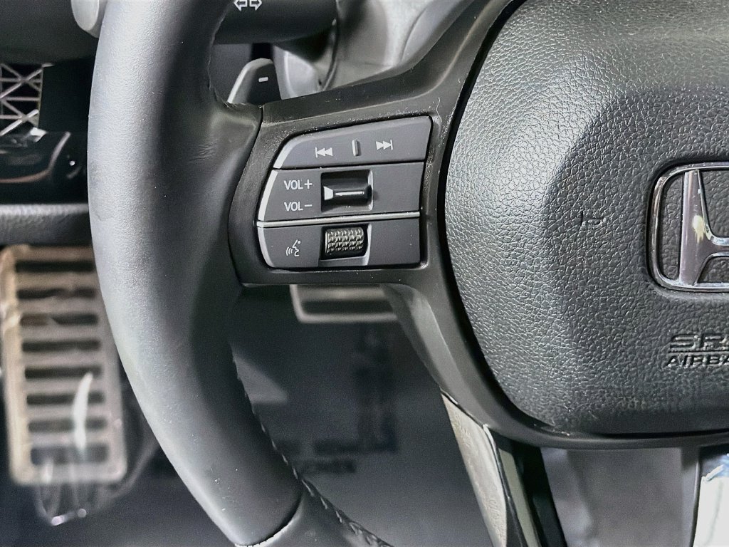 Used 2025 Honda Accord Sport image 10