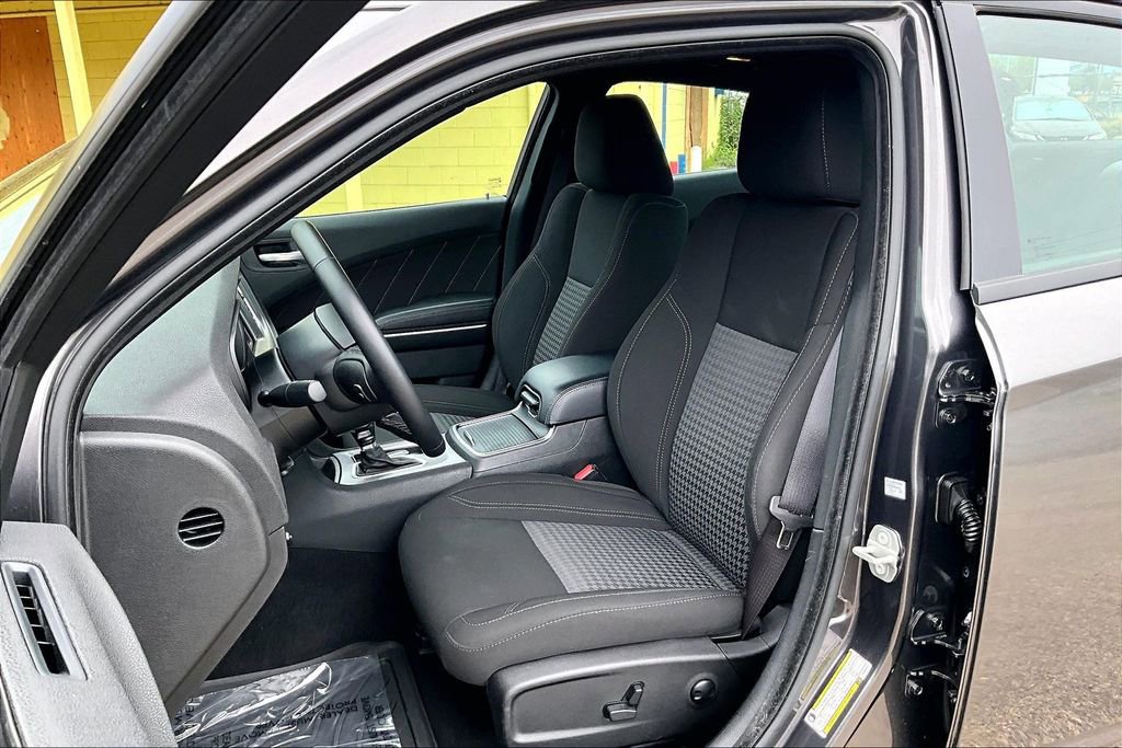 Used 2023 Dodge Charger SXT w/ Cold Weather Package image 9