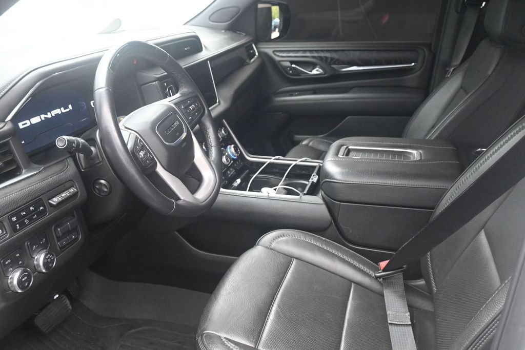 Used 2024 GMC Yukon Denali w/ Denali Reserve Package AWD/4WD image 29