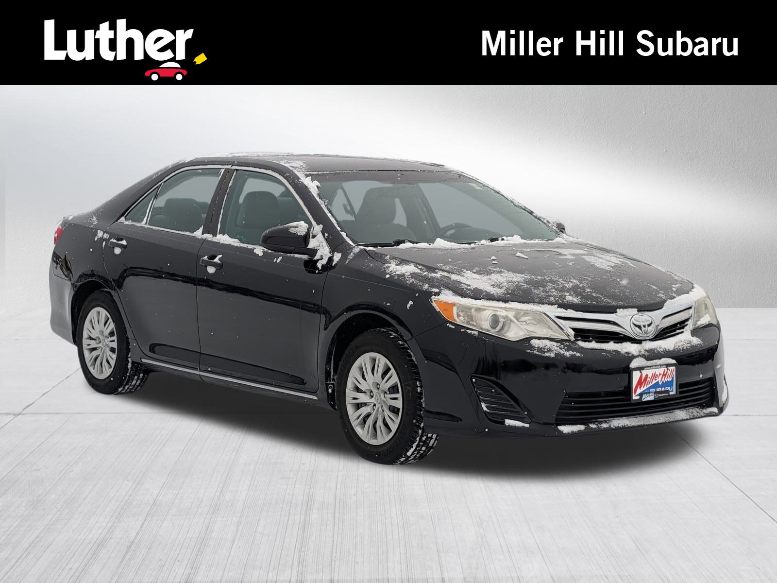 Used 2013 Toyota Camry LE image 1