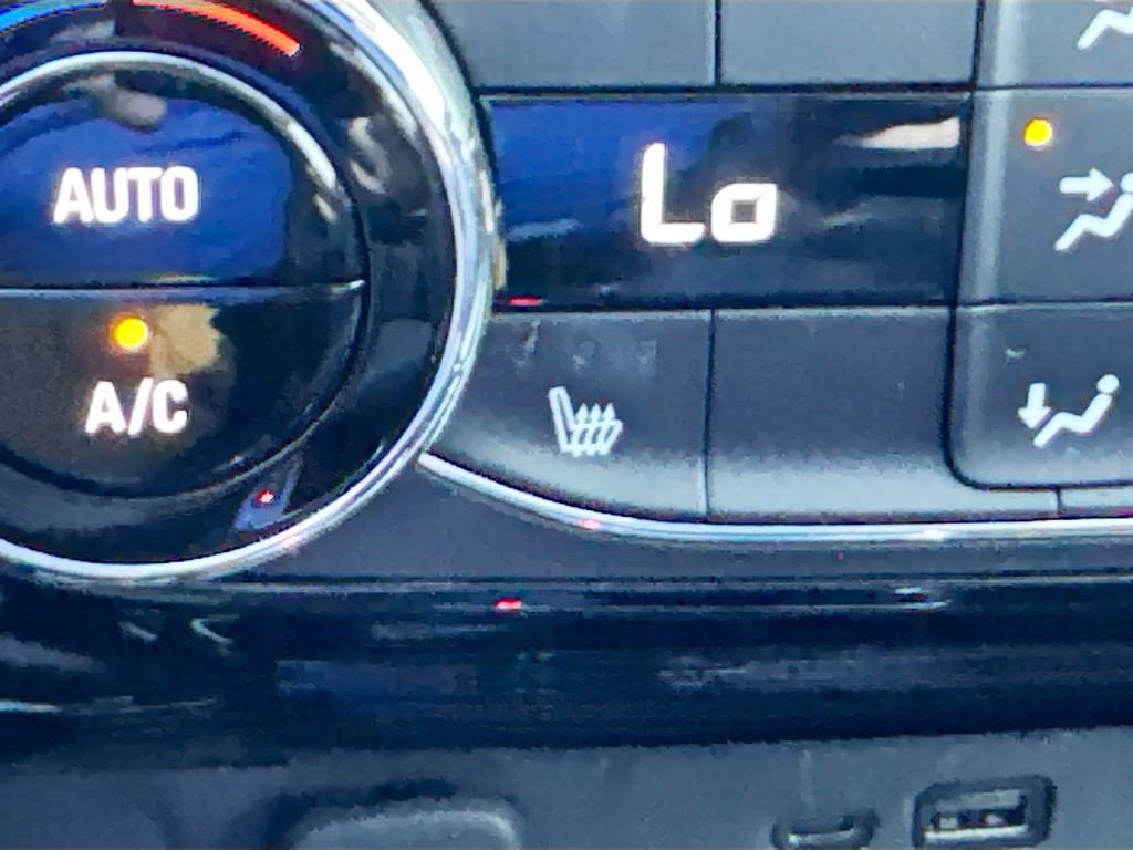 Used 2024 Chevrolet Trax LT w/ Driver Confidence Package image 17