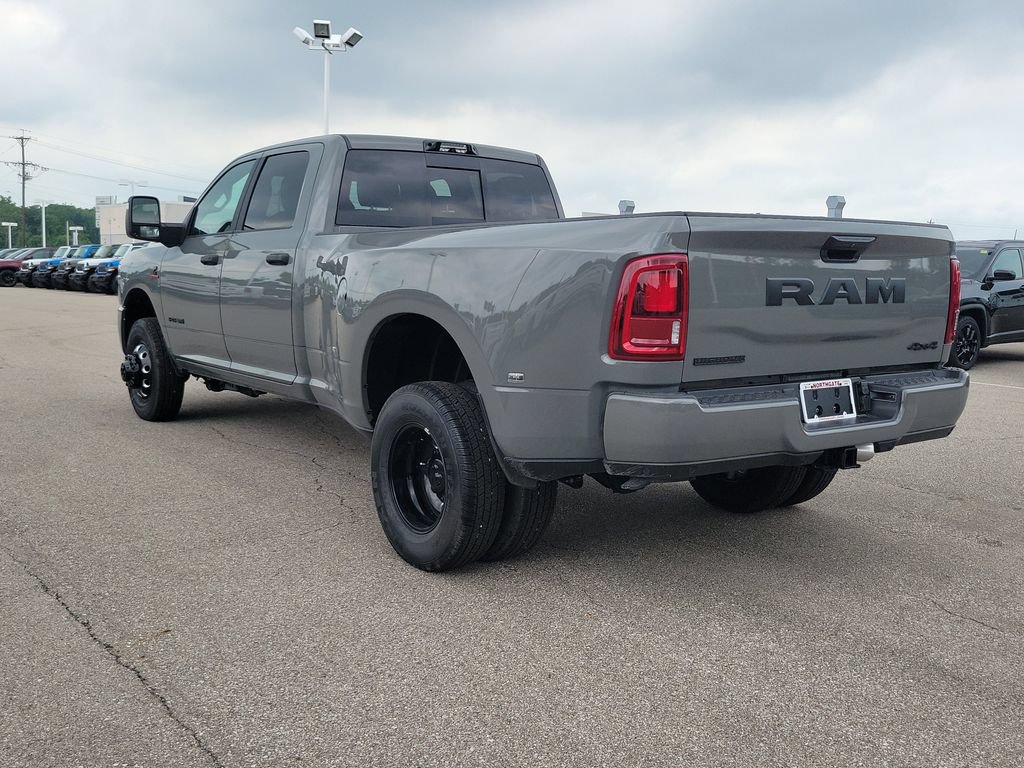 New 2026 RAM 3500 Big Horn AWD/4WD image 3