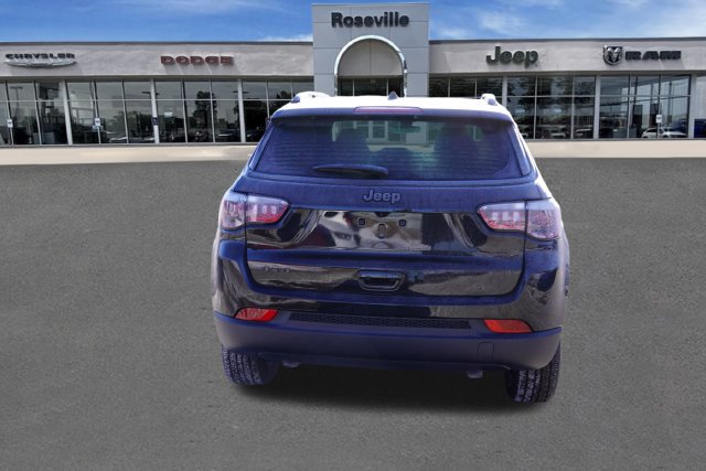 New 2026 Jeep Compass Latitude AWD/4WD image 4