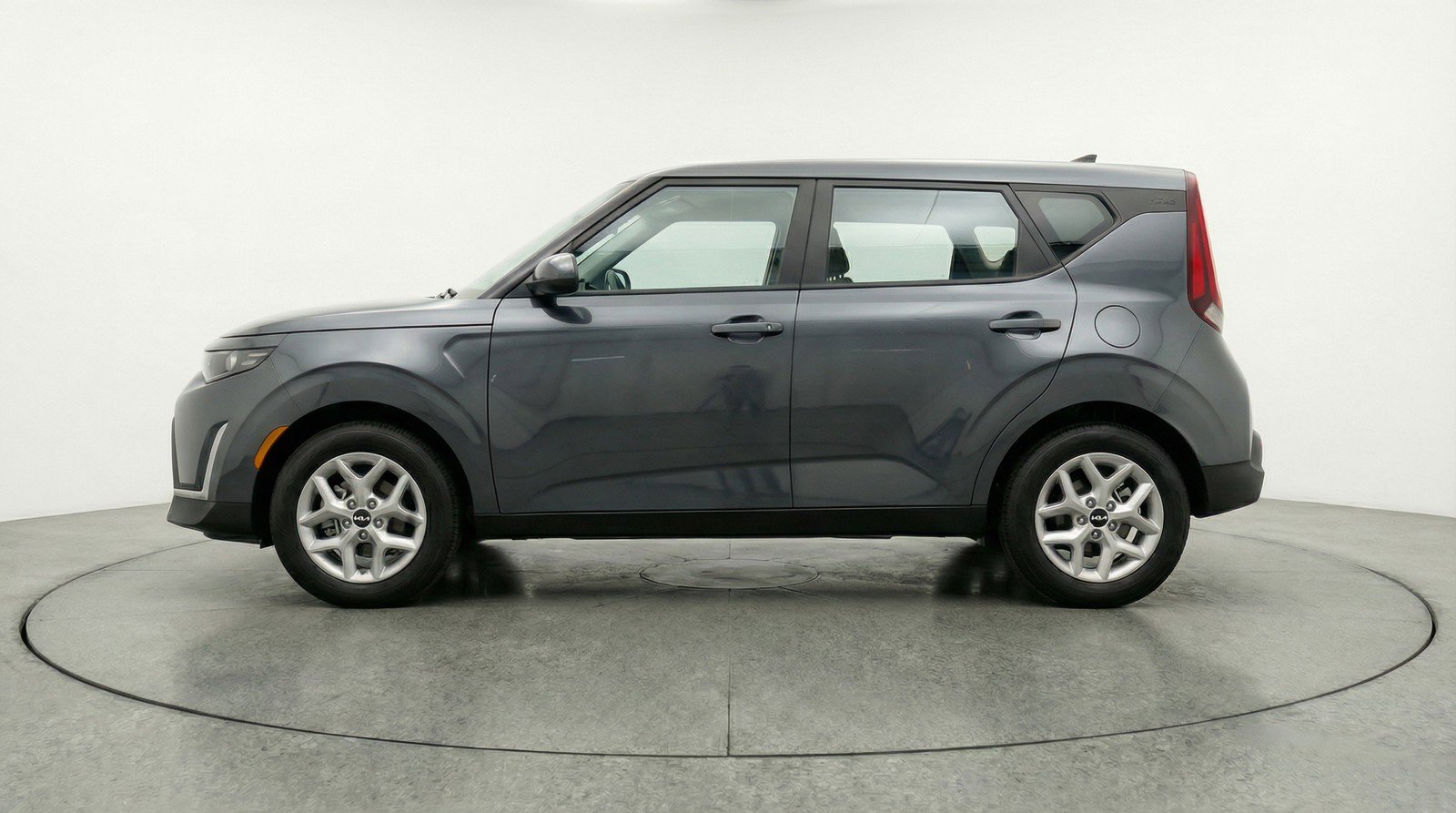 Used 2025 Kia Soul LX w/ LX Technology Package image 5