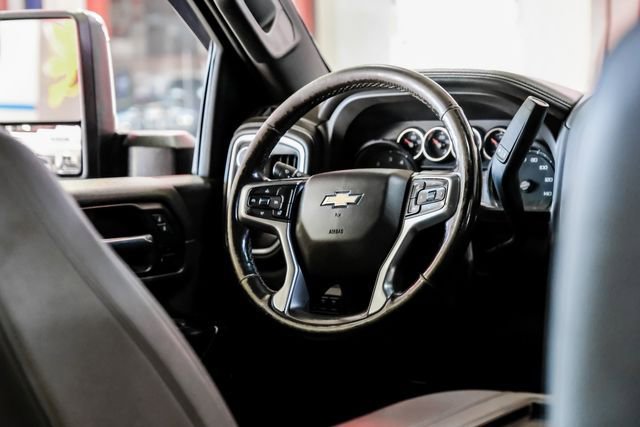 Used 2022 Chevrolet Silverado 3500 LTZ w/ LTZ Plus Package image 16