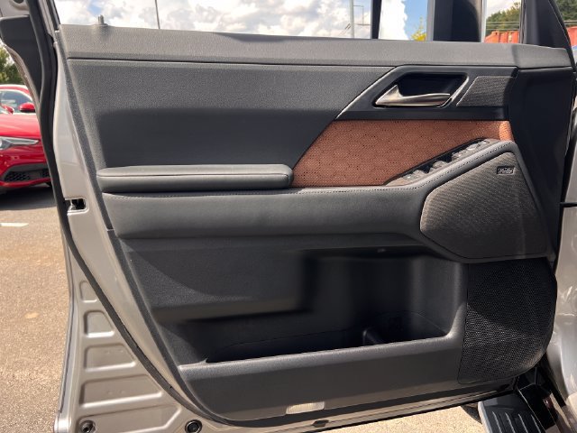 Used 2024 Lexus GX 550 w/ Accessory Package (31) AWD/4WD image 10