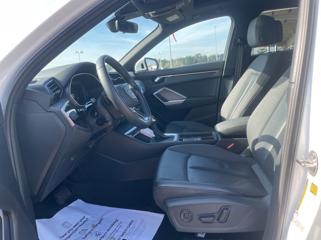 Used 2025 Audi Q3 2.0T Premium image 11