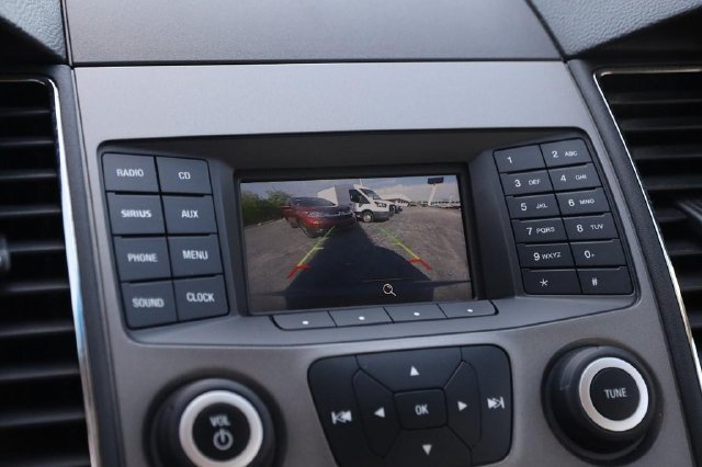 Used 2018 Ford Taurus SE FWD image 16