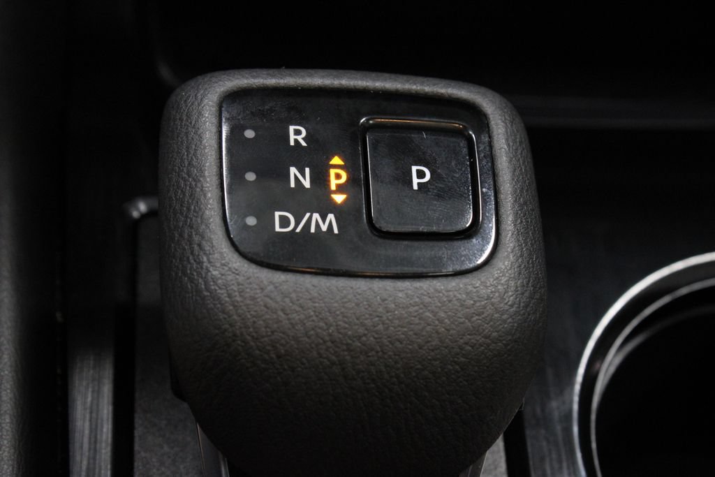 Used 2023 Nissan Rogue SL AWD/4WD image 32
