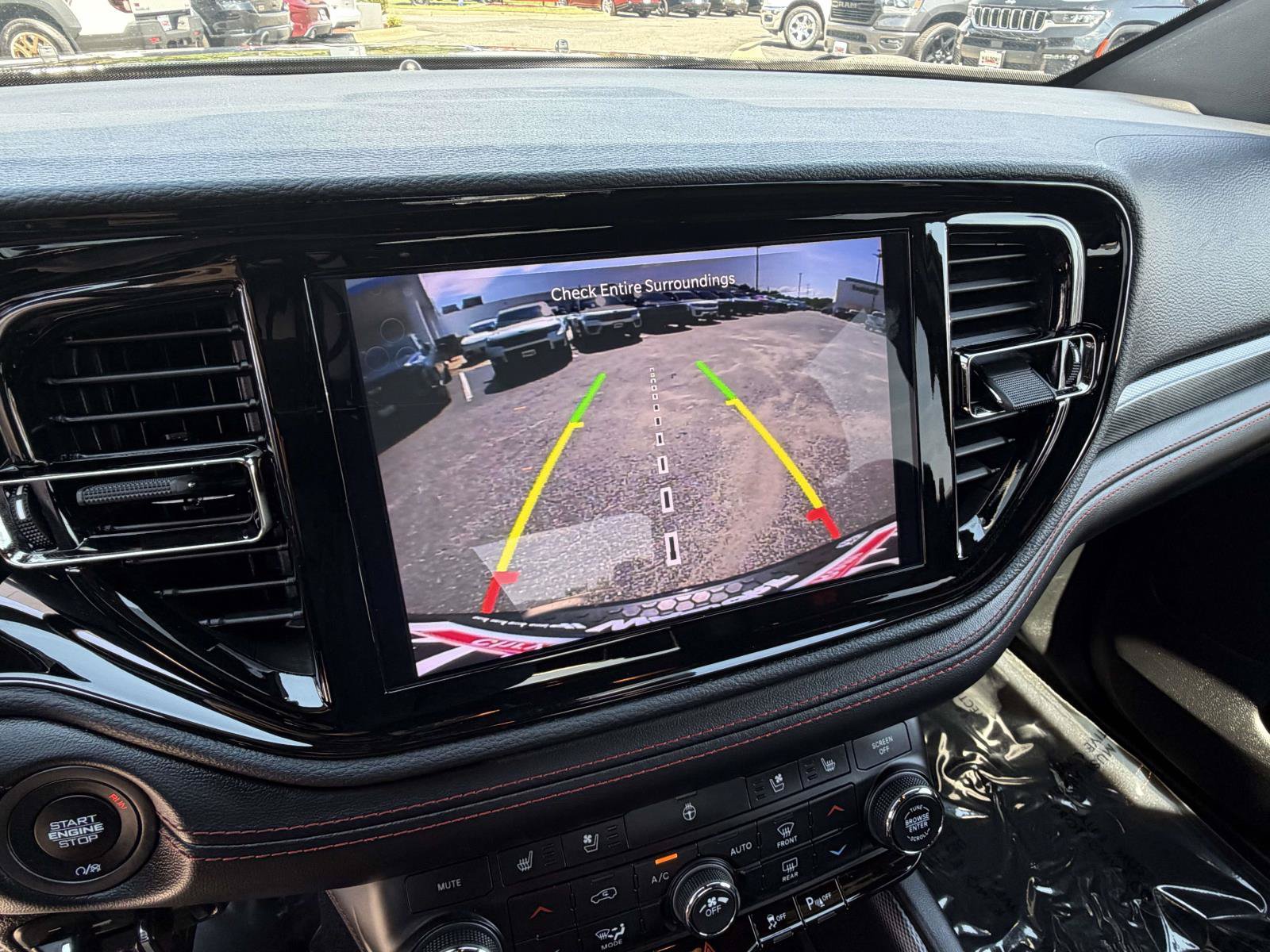 Used 2024 Dodge Durango GT AWD/4WD image 12