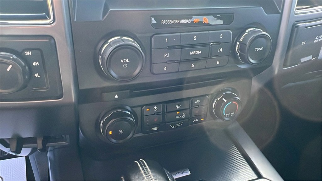 Used 2018 Ford F150 XLT w/ Equipment Group 302A Luxury image 29