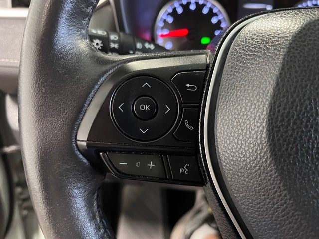 Used 2021 Toyota RAV4 XLE Premium image 25
