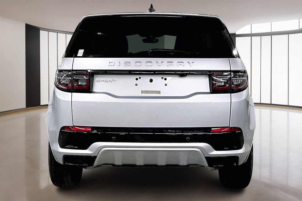 New 2025 Land Rover Discovery Sport S image 4