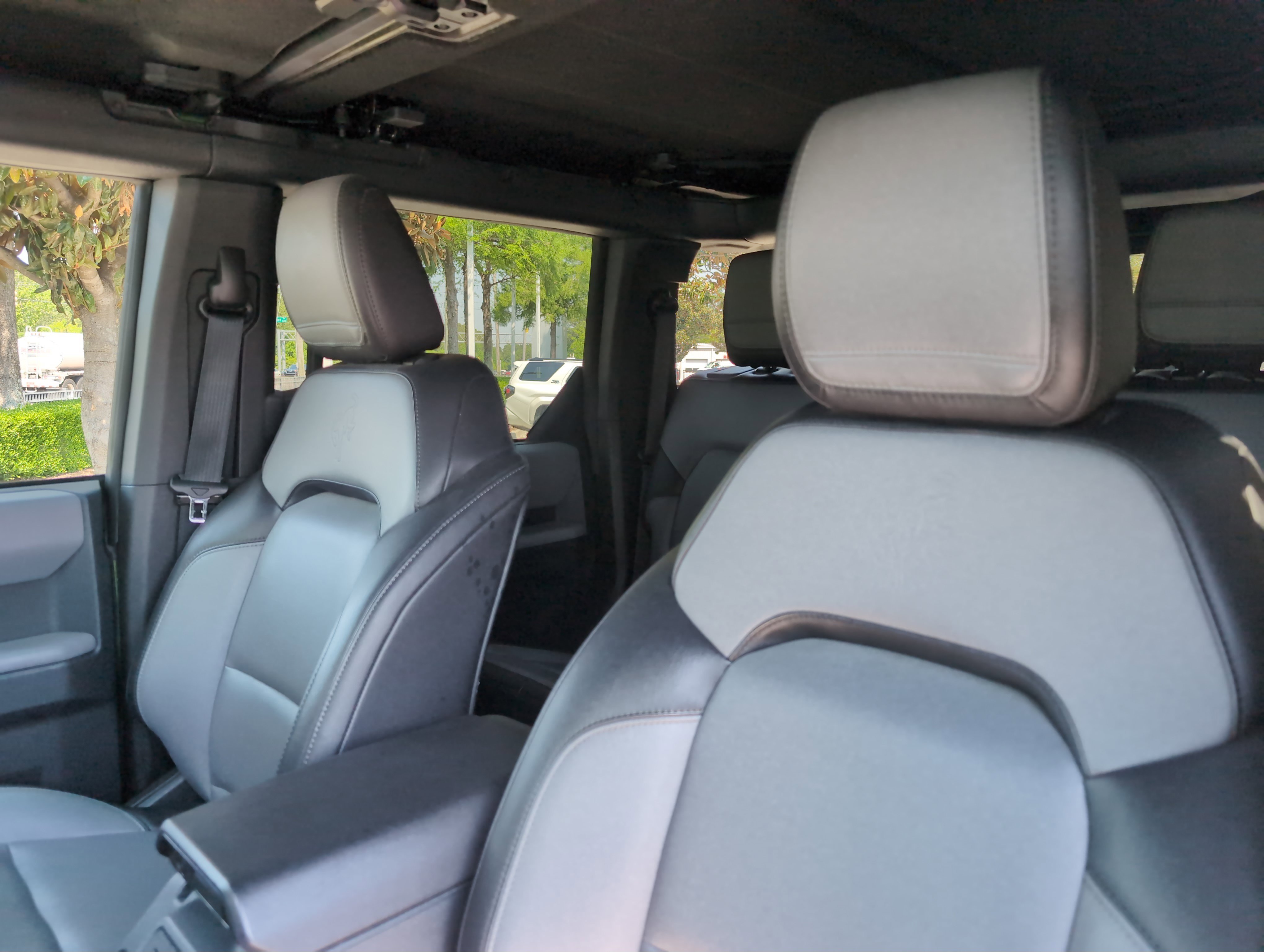 Used 2024 Ford Bronco Everglades AWD/4WD image 41