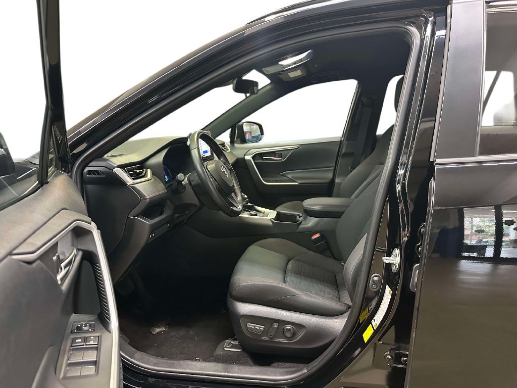 Used 2023 Toyota RAV4 SE AWD/4WD image 7