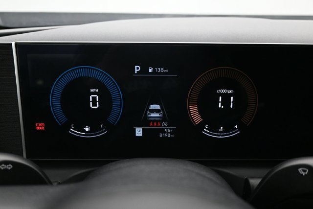 Used 2026 Hyundai Tucson SEL FWD image 9
