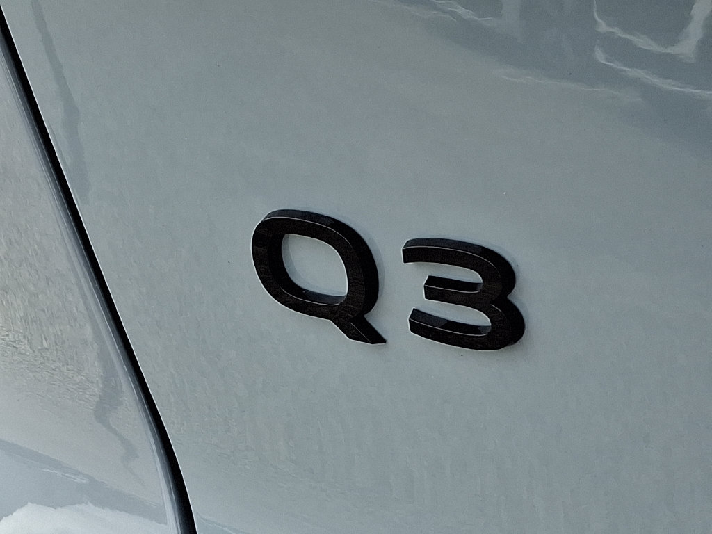 New 2026 Audi Q3 quattro 2.0T AWD/4WD image 11