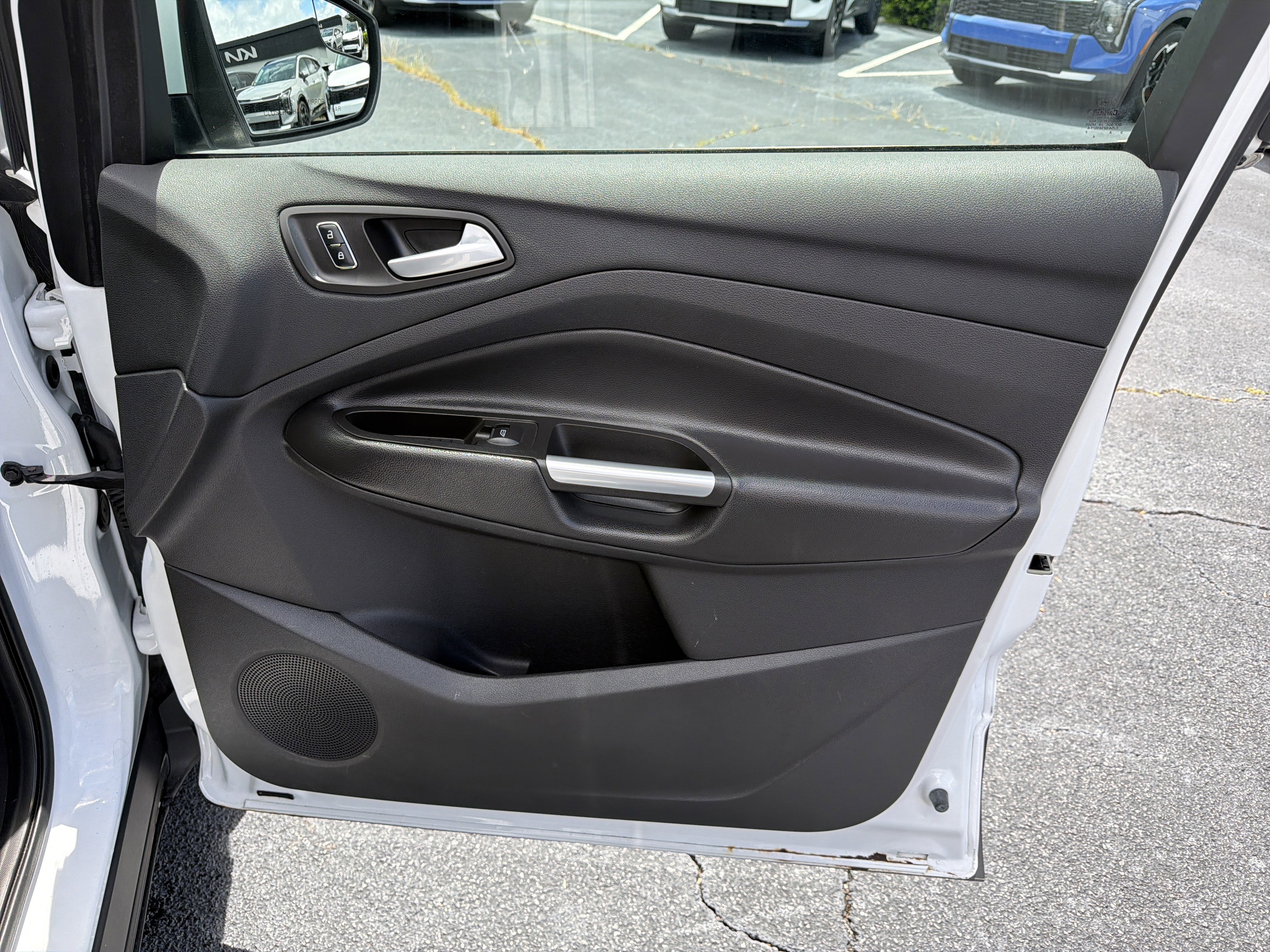 Used 2014 Ford Escape SE w/ Equipment Group 201A FWD image 12