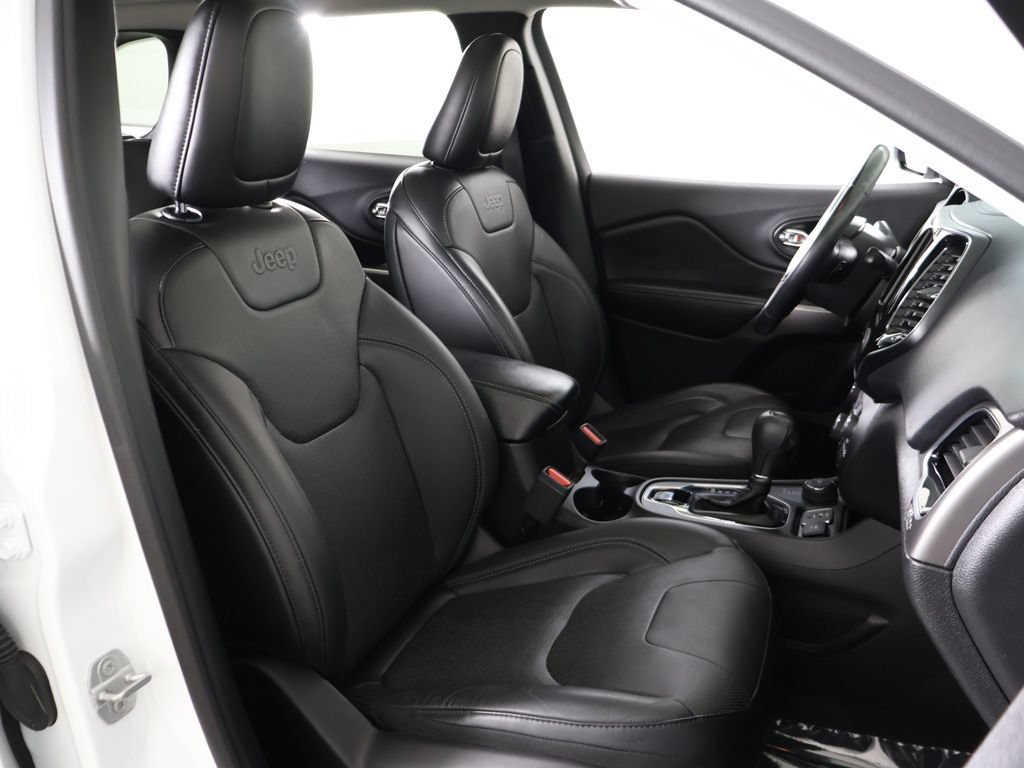 Used 2019 Jeep Cherokee Limited AWD/4WD image 30